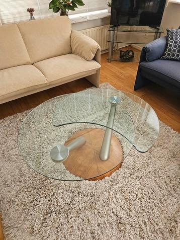 mooie design salontafel beschikbaar voor biedingen