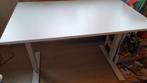 IKEA Trotten wit bureau, handmatig in hoogte verstelbaar, Huis en Inrichting, Bureaus, Ophalen, In hoogte verstelbaar, Gebruikt