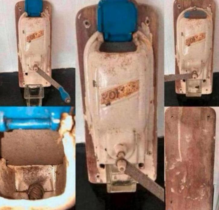 Vintage wand koffiemolen vanaf 1900 -1960 op muur plank, Antiek en Kunst, Antiek | Woonaccessoires, Ophalen of Verzenden