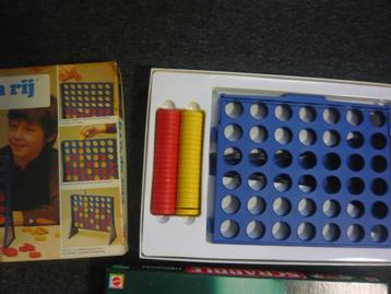 4 op n rij; Scrabble; Triominos; Onderuit; Stratego etc. beschikbaar voor biedingen