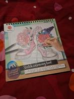 Sketch colouring book, Ophalen of Verzenden, Zo goed als nieuw, Boek of Gids