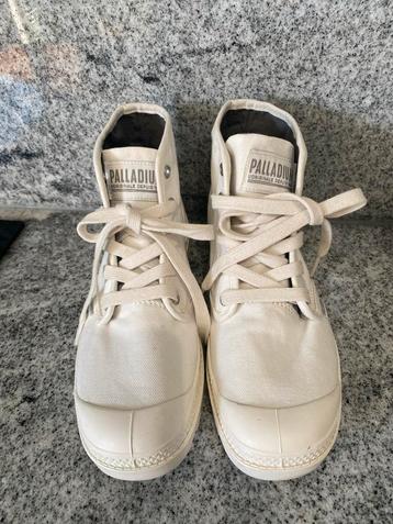Palladium Boots - Wit - Maat 39 1x aangehad beschikbaar voor biedingen