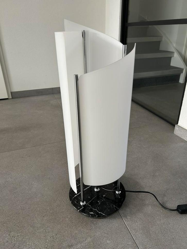 Oluce Arianna design glazen Murano lamp met marmeren voet, Huis en Inrichting, Lampen | Tafellampen, Zo goed als nieuw, Ophalen