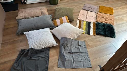Verschillende maten en materialen kussens, Huis en Inrichting, Woonaccessoires | Kussens, Zo goed als nieuw, Vierkant, Ophalen