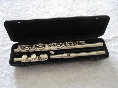 Yamaha 211 dwarsfluit, Muziek en Instrumenten, Blaasinstrumenten | Dwarsfluiten en Piccolo's, Zo goed als nieuw, Dwarsfluit, Met koffer of tas