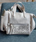 Mooie taupe kleurige tas, Sieraden, Tassen en Uiterlijk, Tassen | Damestassen, Ophalen of Verzenden, Gebruikt, Handtas