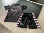 Voetbal tenue messi, Maat XS of kleiner, Ophalen of Verzenden, Zo goed als nieuw, Set