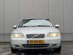 Volvo V70 2.4 Edition Sport - nap! - airco - cruise - leder, Auto's, Volvo, Zwart, 1470 kg, Euro 4, Zilver of Grijs