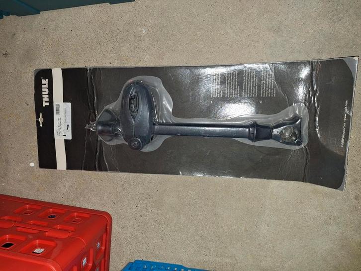 Thule Bike Holder 2.5 afsluitbare fietsklem zwart, Auto diversen, Fietsendragers, Nieuw, Fietsendrager-accessoire, 1 fiets, Ophalen of Verzenden