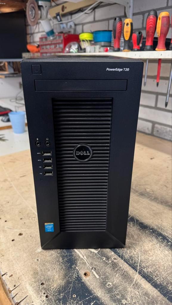 Dell Poweredge T20 Intel(R) Xeon(R) CPU E3-1225 v3@3.20GHz, Computers en Software, Servers, Zo goed als nieuw, 3 tot 4 Ghz, 16 GB