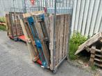 Kapotte pallets en hout. Gratis op te halen in nieuwveen, Ophalen, Zo goed als nieuw, Minder dan 200 cm, Pallet