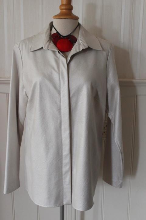 PU leren blouse van STUDIO ANNELOES maat M, Kleding | Dames, Blouses en Tunieken, Zo goed als nieuw, Maat 38/40 (M), Grijs, Ophalen of Verzenden