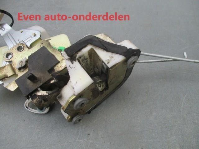 achterklep deur slot yaris verso, Auto-onderdelen, Carrosserie en Plaatwerk, Achterklep, Toyota, Achter, Gebruikt, Ophalen of Verzenden