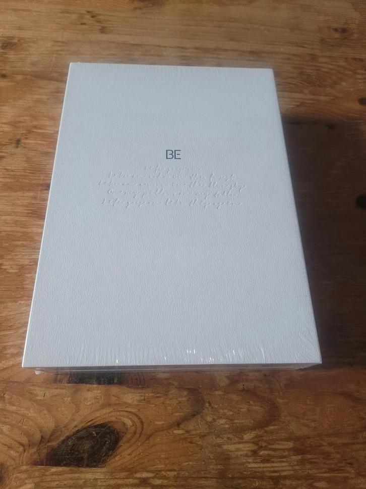 Bts BE deluxe edition albums met postcards pc poster kpop, Cd's en Dvd's, Cd's | Wereldmuziek, Zo goed als nieuw, Aziatisch, Ophalen of Verzenden