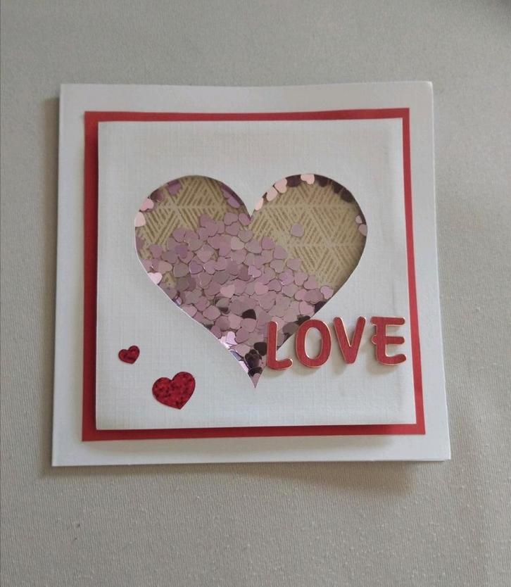 Wenskaart Schudkaart Love (Valentijnsdag/Huwelijk), Hobby en Vrije tijd, Kaarten | Zelfgemaakt, Zo goed als nieuw, Overige thema's