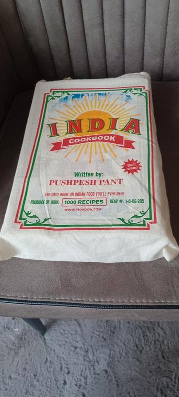India cookbook Pushpesh pant beschikbaar voor biedingen