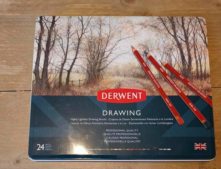 Derwent drawing 24 set, Hobby en Vrije tijd, Tekenen, Potlood of Stift, Ophalen of Verzenden