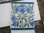 16 stuks antieke wandtegels met bloem in blauw/groen tinten, Antiek en Kunst, Ophalen