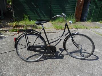 Mooie en goede Batavus Select omafiets 28  inch.  beschikbaar voor biedingen