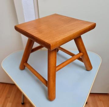 Houten plantenkruk kruk Scandinavisch design uniek mooi beschikbaar voor biedingen