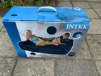 Opblaasbaar luchtbed,2 persoon(Nieuw)Intex, Caravans en Kamperen, Luchtbedden, Ophalen of Verzenden, Ingebouwde pomp, Nieuw, 2-persoons