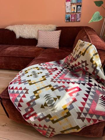 Luxe Alpaca Wollen Woondekens – Authentiek, Comfortabel beschikbaar voor biedingen