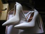 Witte hoge hak pump, Kleding | Dames, Schoenen, Pumps, Wit, Nieuw, Ophalen of Verzenden