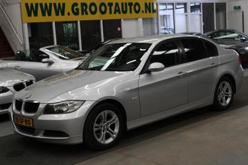 BMW 3 Serie 318i Airco, Trekhaak, Cruise control, Stuurbekra beschikbaar voor biedingen