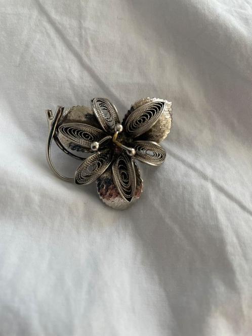 Vintage filigrain broche bloem, Sieraden, Tassen en Uiterlijk, Broches, Overige materialen, Zilver, Verzenden