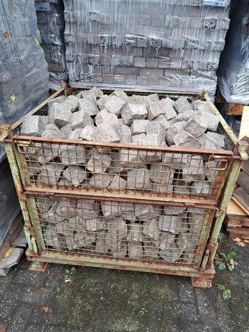 granieten kinderkoppen grijs 10x10x10 cm, bestrating.  beschikbaar voor biedingen