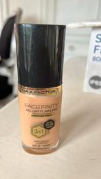 Foundation max factor, Ophalen of Verzenden, Zo goed als nieuw, Beige, Gehele gezicht