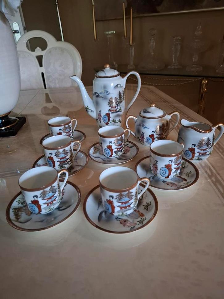 Kutani China servies ( made in Japan), Antiek en Kunst, Antiek | Servies compleet, Ophalen of Verzenden