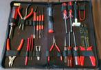 Complete gereedschapsset in een kunstleren etui, Hobby en Vrije tijd, Ophalen of Verzenden, Zo goed als nieuw
