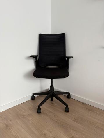 Ergonomische Ahrend 2020 Extra Verta bureaustoel beschikbaar voor biedingen