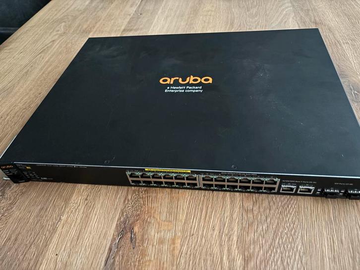 Aruba 2530-24 PoE+ Switch (J9779A), Computers en Software, Netwerk switches, Gebruikt, Ophalen of Verzenden