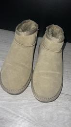 Khaki Uggs maat 40, Kleding | Dames, Schoenen, Verzenden, Zo goed als nieuw, Groen