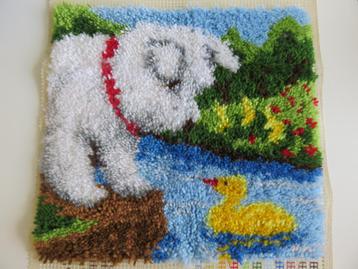 Vierkant vloerkleed, kleedje met hond en eend 40 x 40 cm beschikbaar voor biedingen