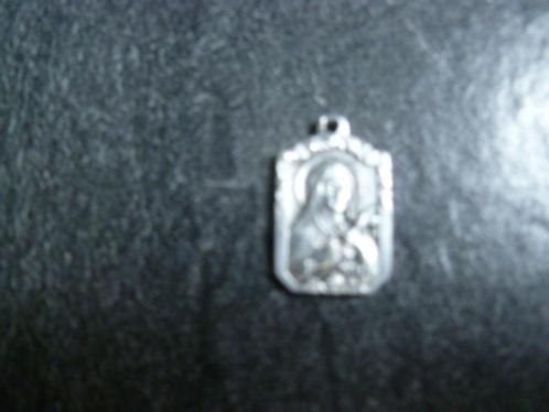 Kettinghangertje met Maria afbeelding., Sieraden, Tassen en Uiterlijk, Kettinghangers, Gebruikt, Zilver, Kruis of Symbool, Ophalen of Verzenden