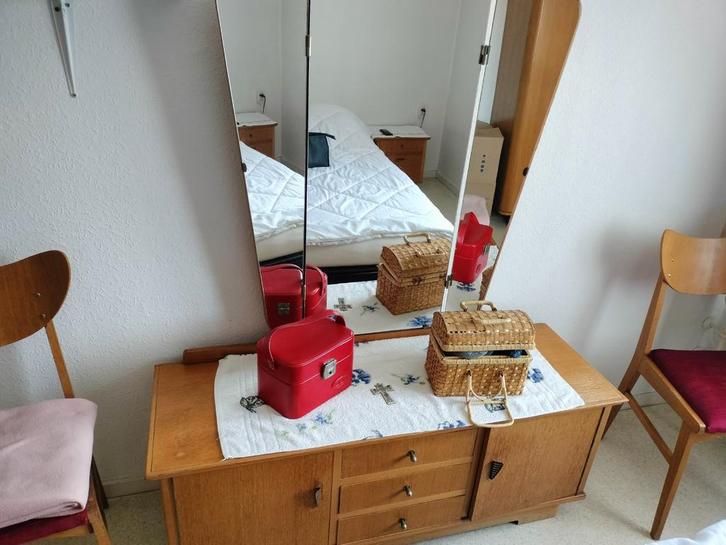 Complete Slaapkamer (excl. bed), Huis en Inrichting, Kasten | Kledingkasten, Gebruikt, 150 tot 200 cm, 150 tot 200 cm, 50 tot 75 cm