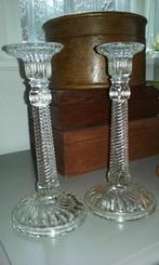 2 glazen kandelaars set gedraaid glas antiek oud, Glas, Ophalen of Verzenden