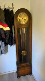 Een  engelsstaand horloge, Antiek en Kunst, Antiek | Klokken, Ophalen of Verzenden