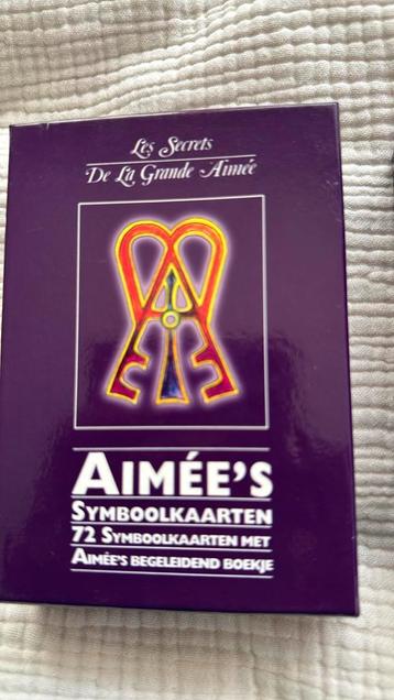 Aimee - Orakelkaarten beschikbaar voor biedingen