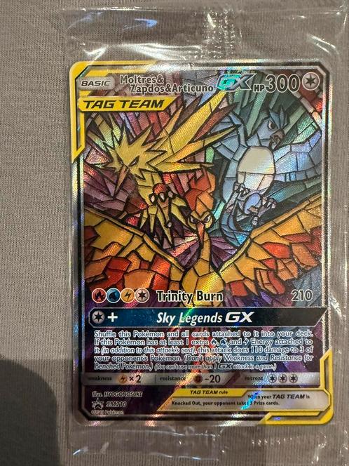 Moltres&zapdos&articuno GX -sm210Promo, Hobby en Vrije tijd, Verzamelkaartspellen | Pokémon, Zo goed als nieuw, Verzenden