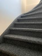 VAKKUNDIG TRAP STOFFEREN