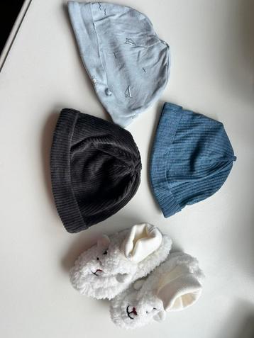 Baby mutjes en slofjes beschikbaar voor biedingen