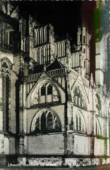 (377-282-027) Utrecht Domkerk bij Avond beschikbaar voor biedingen