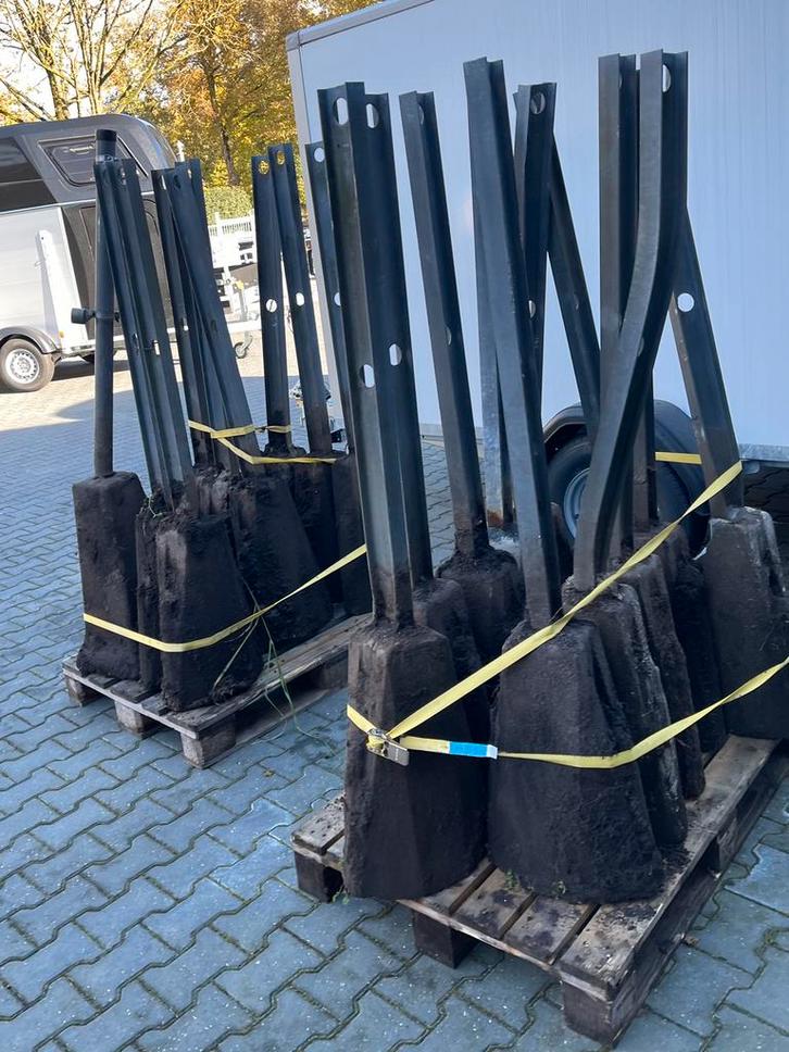 Verzinkte buizen / balken voor hek of constructie, Tuin en Terras, Palen, Balken en Planken, Gebruikt, Palen, 250 cm of meer, Ophalen