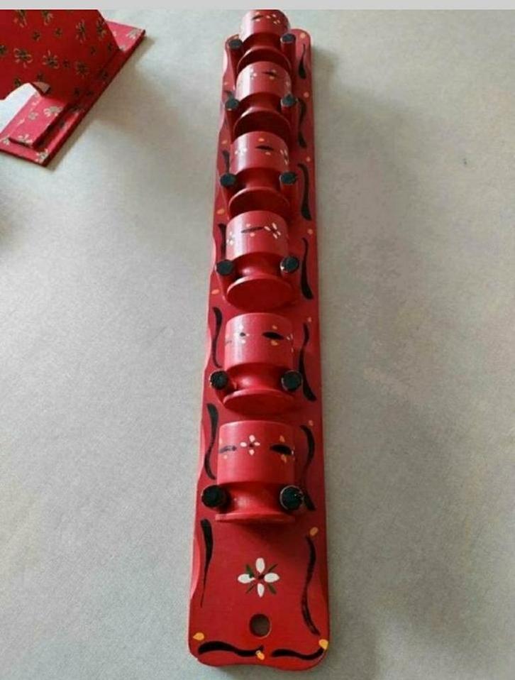 Eierdopjes,houder,hout,1960,RETRO,Rood,Eierdopjeshouder,ei, Huis en Inrichting, Keuken | Keukenbenodigdheden, Nieuw, Ophalen of Verzenden