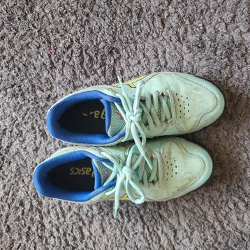 Veld hockeyschoenen maat 35,5 beschikbaar voor biedingen