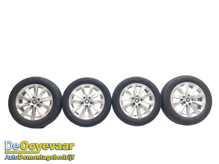 Velgen set + banden van een Seat Leon (Leon 13-), Auto-onderdelen, Banden en Velgen, Personenwagen, Gebruikt, 3 maanden garantie
